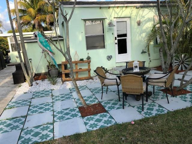 Modern Spanish Villa- Pool- By River-Tropical !!! Fort Lauderdale Esterno foto